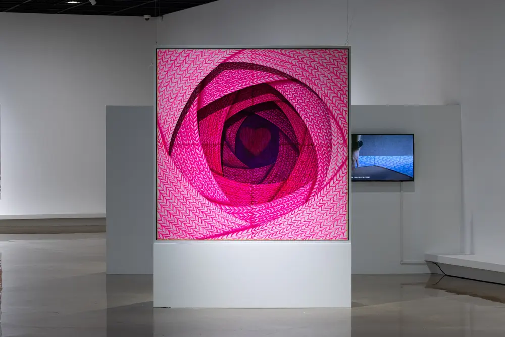 Pink installation work by Jeong Wookyung